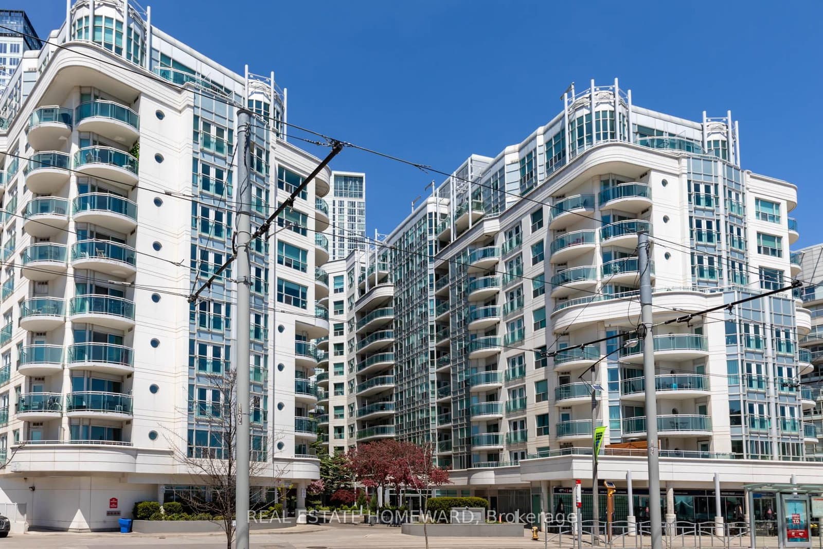 #101 - 600 Queens Quay W