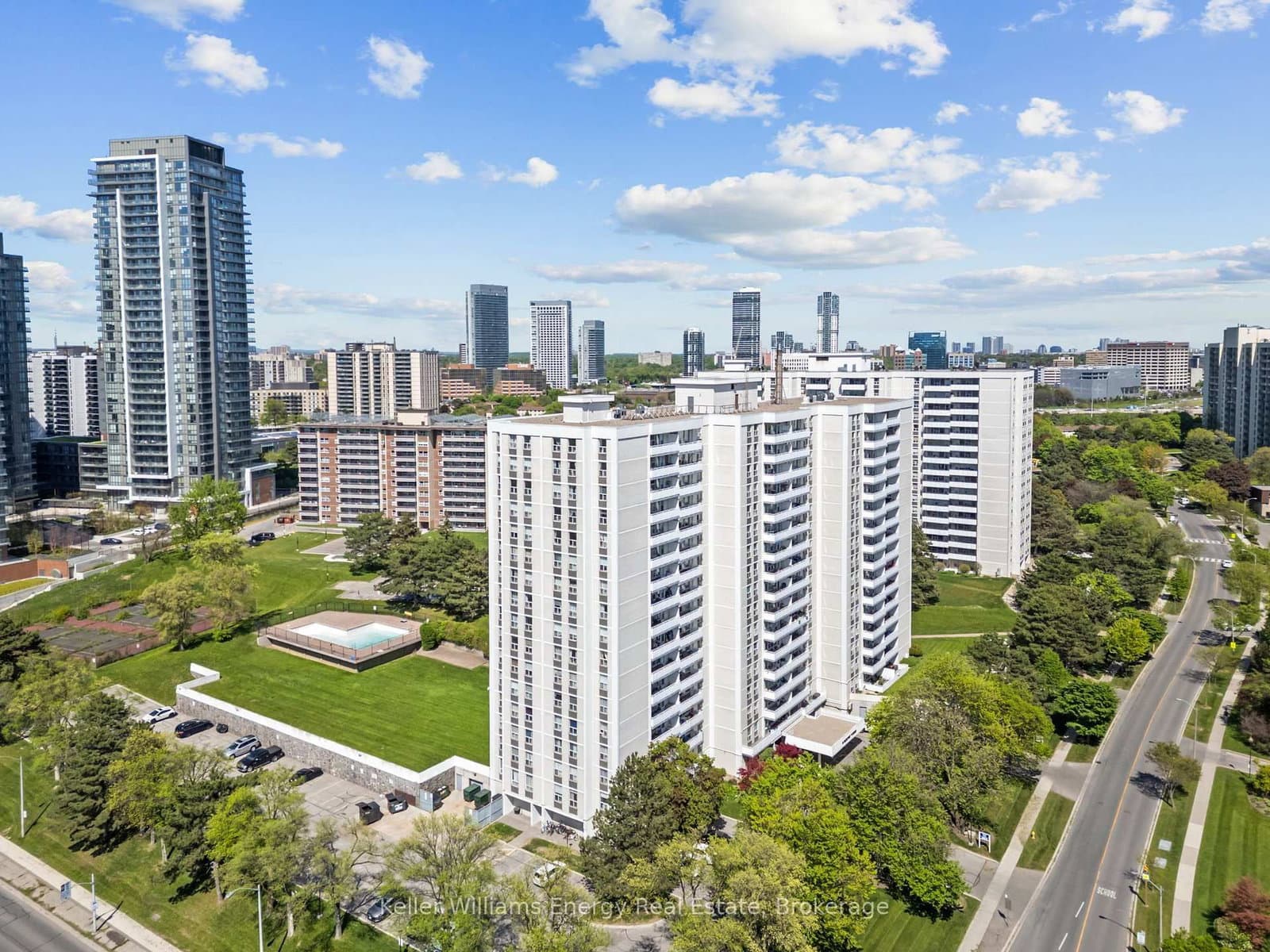 #1603 - 10 Parkway Forest Drive