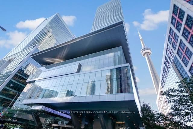 #4502 - 183 Wellington Street W