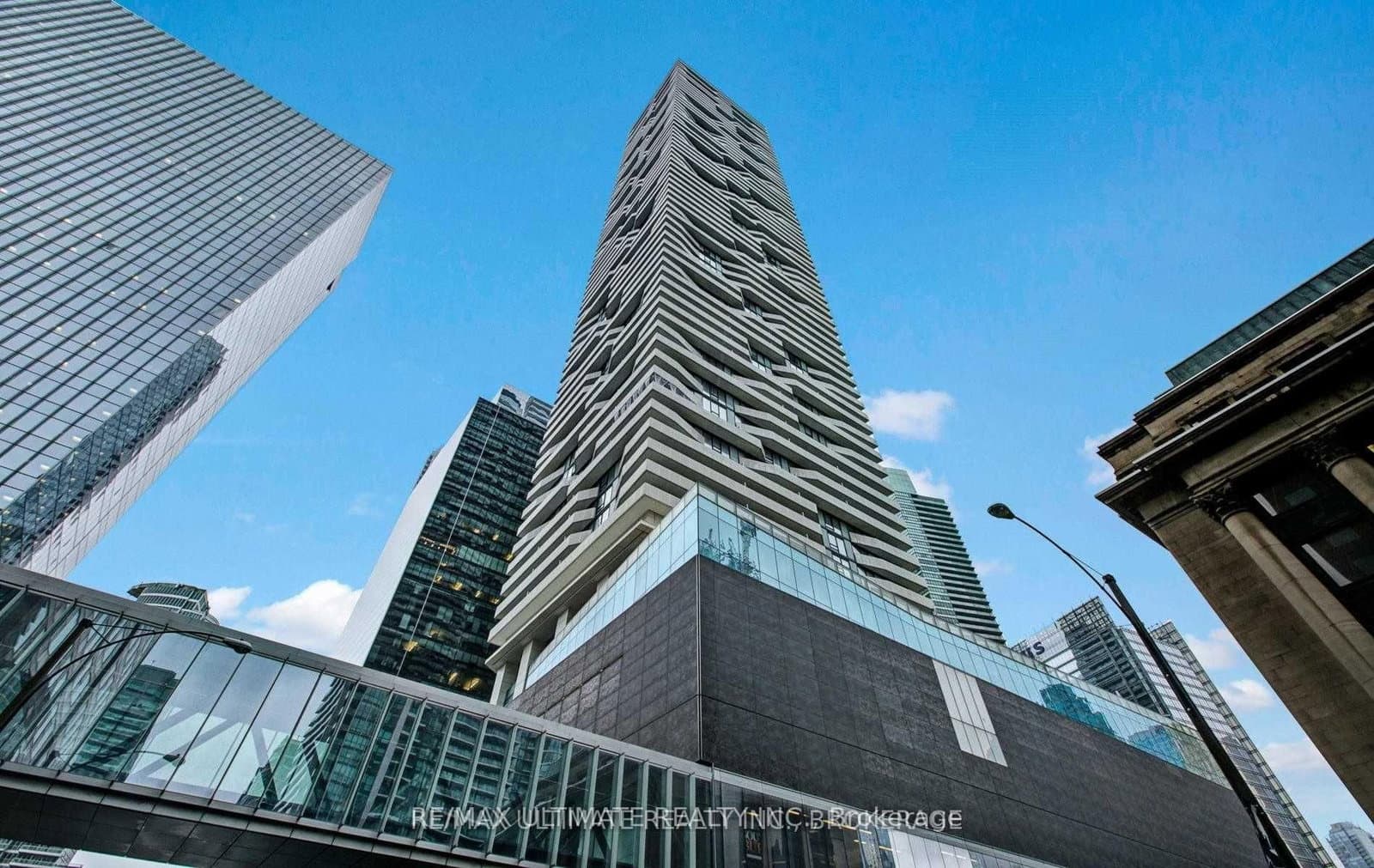 #4203 - 88 Harbour Street