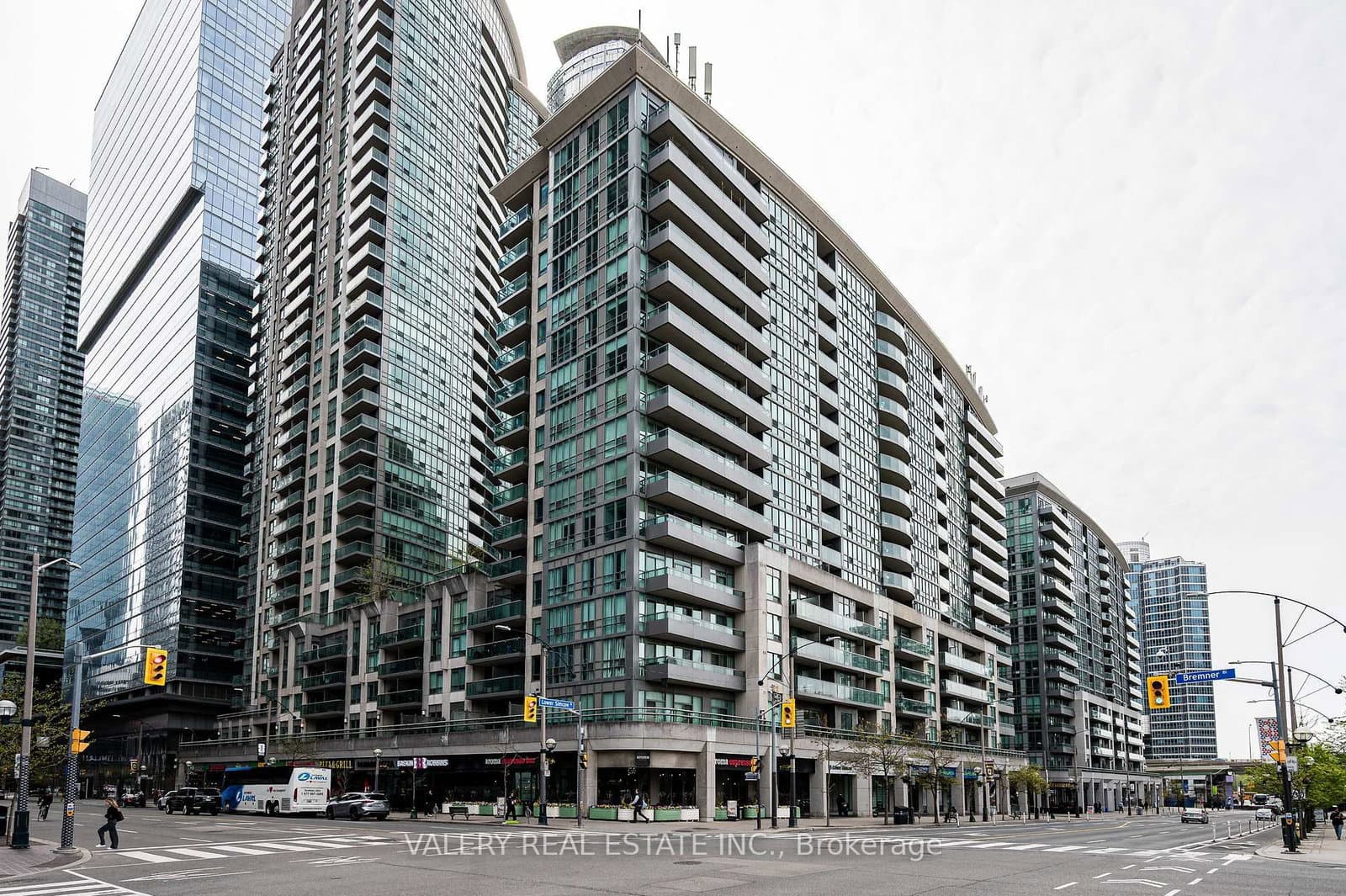 #1810 - 51 Lower Simcoe Street