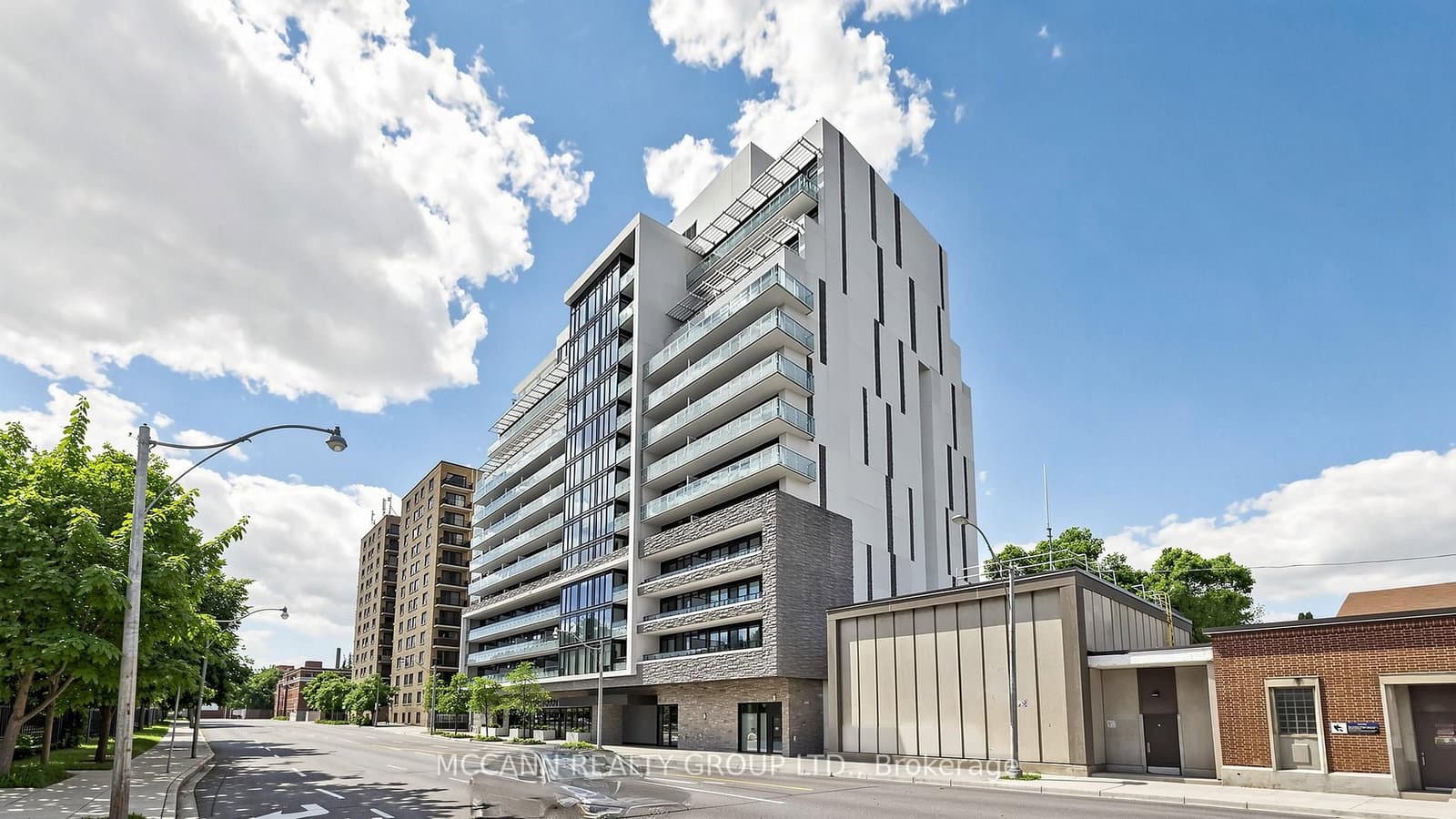 #605 - 3018 Yonge Street