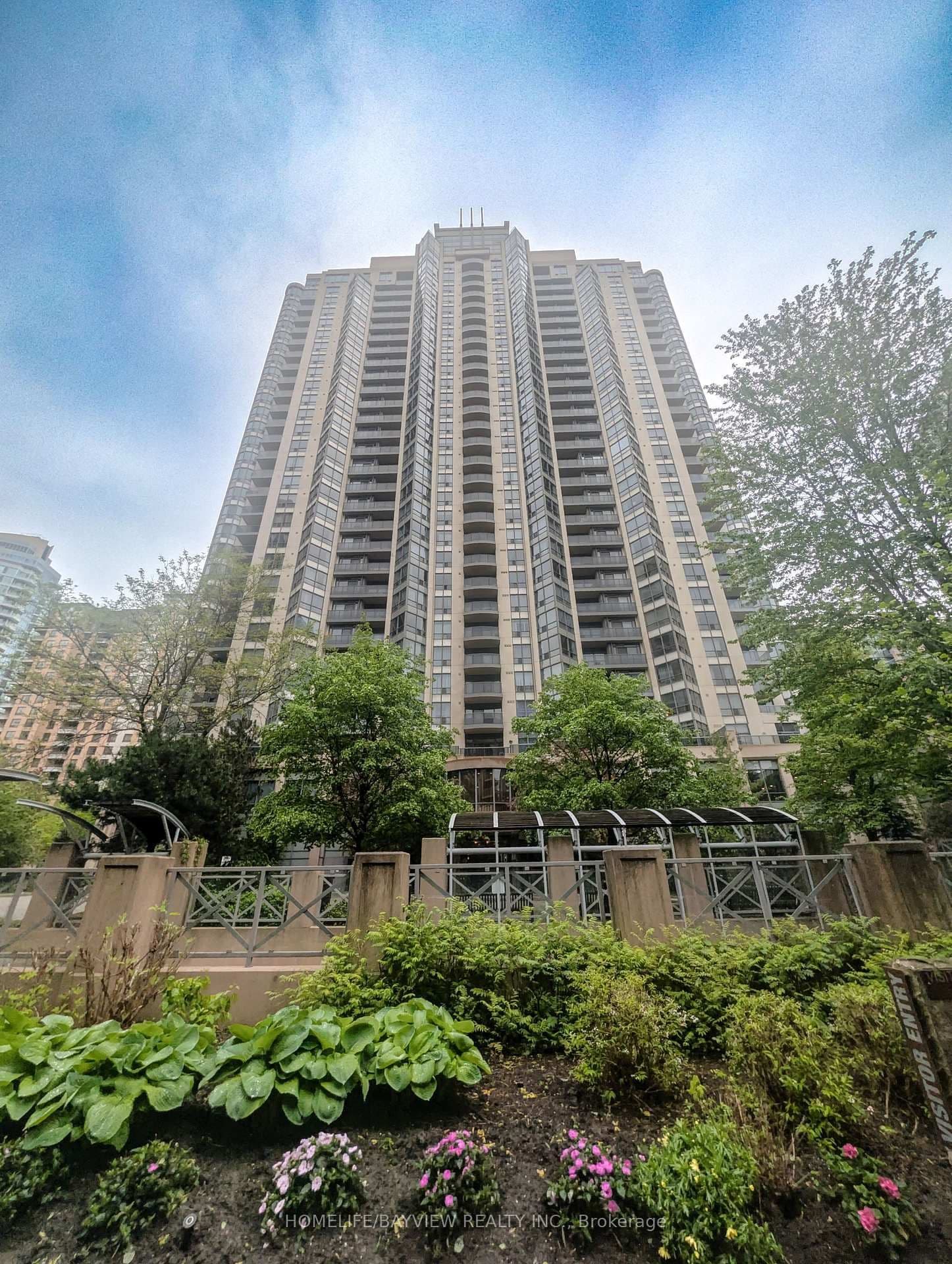 #1510 - 10 Northtown Way W