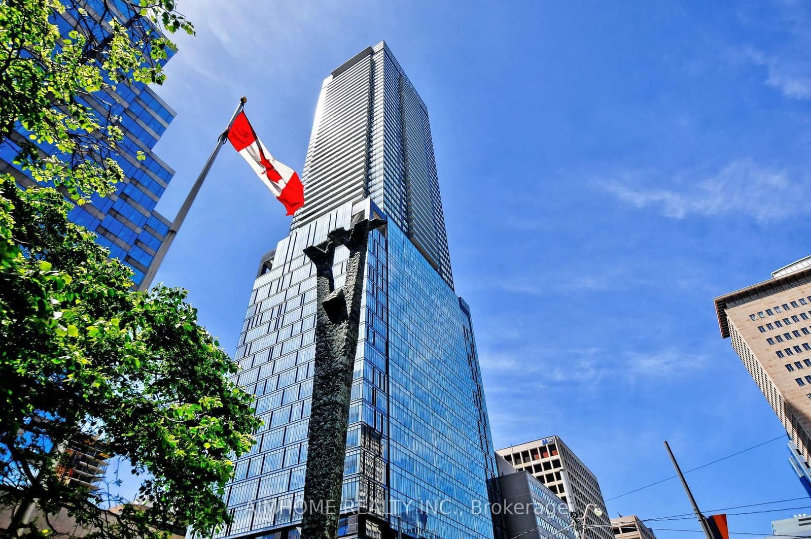 #4203 - 488 University Avenue