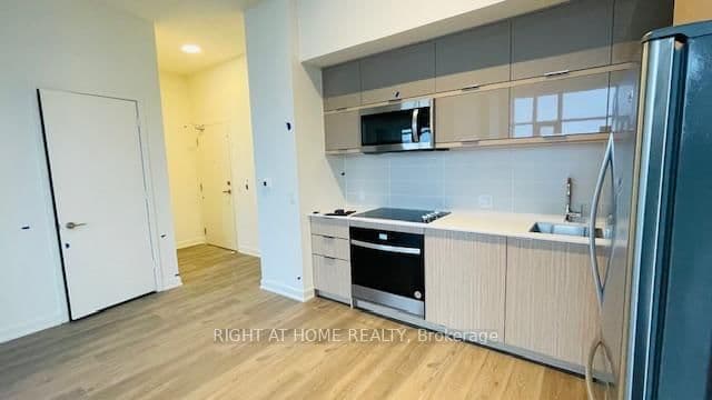 #2402 - 10 Deerlick Court