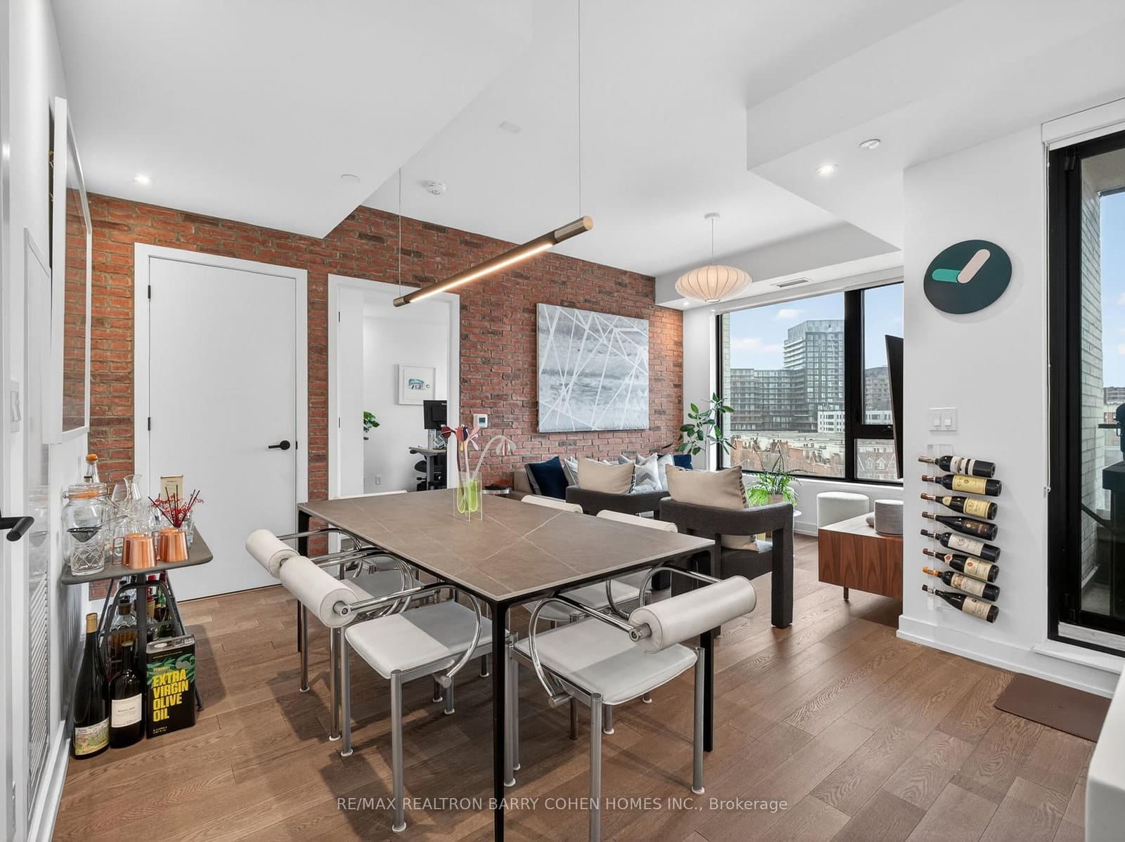 #704 - 200 Sudbury Street