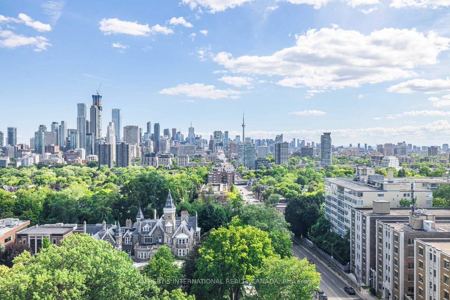 423 Avenue Road, Unit 13