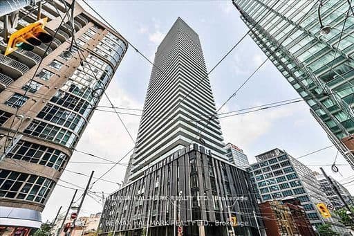 25 Richmond Street E, Unit 1509