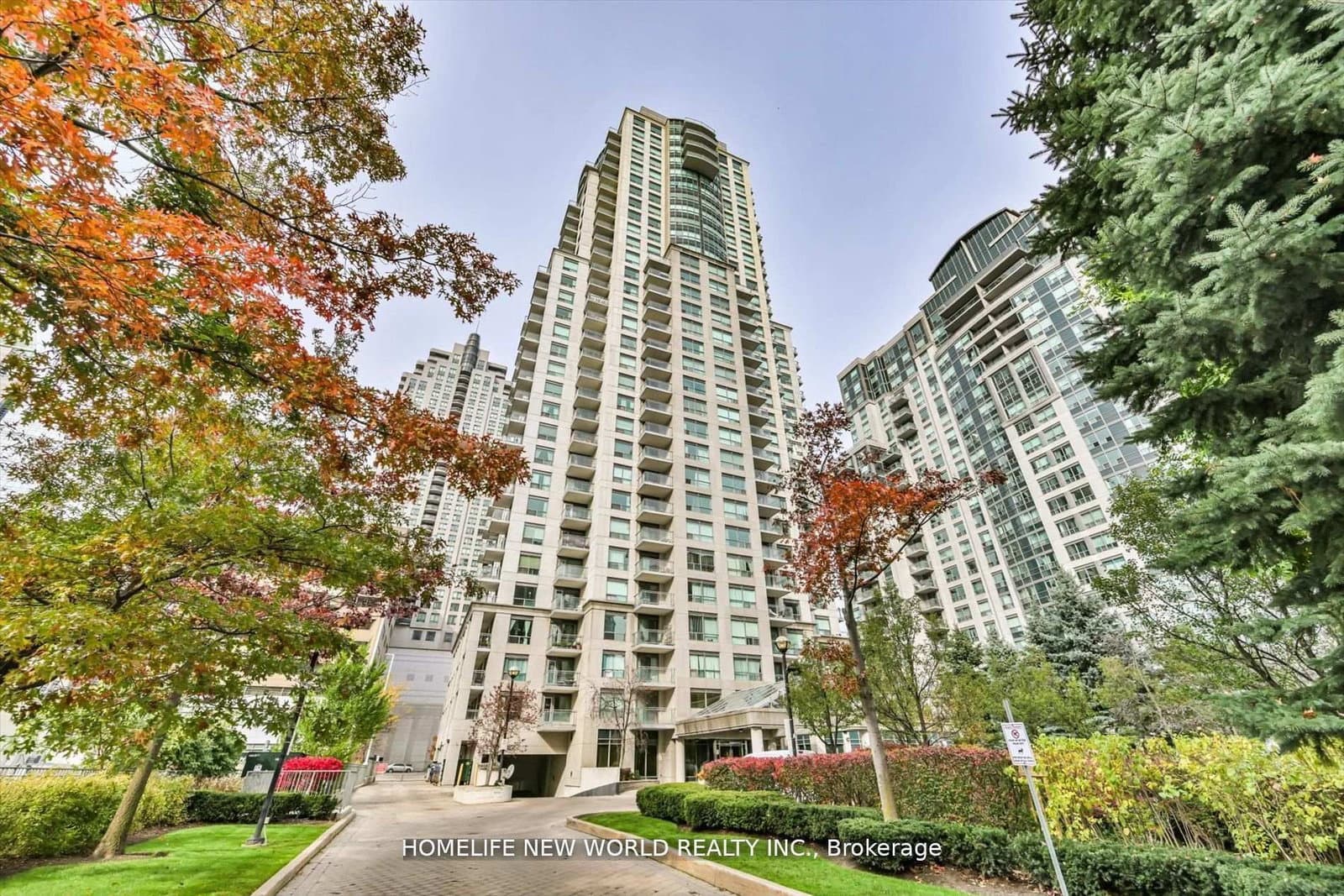 #607 - 21 Hillcrest Avenue