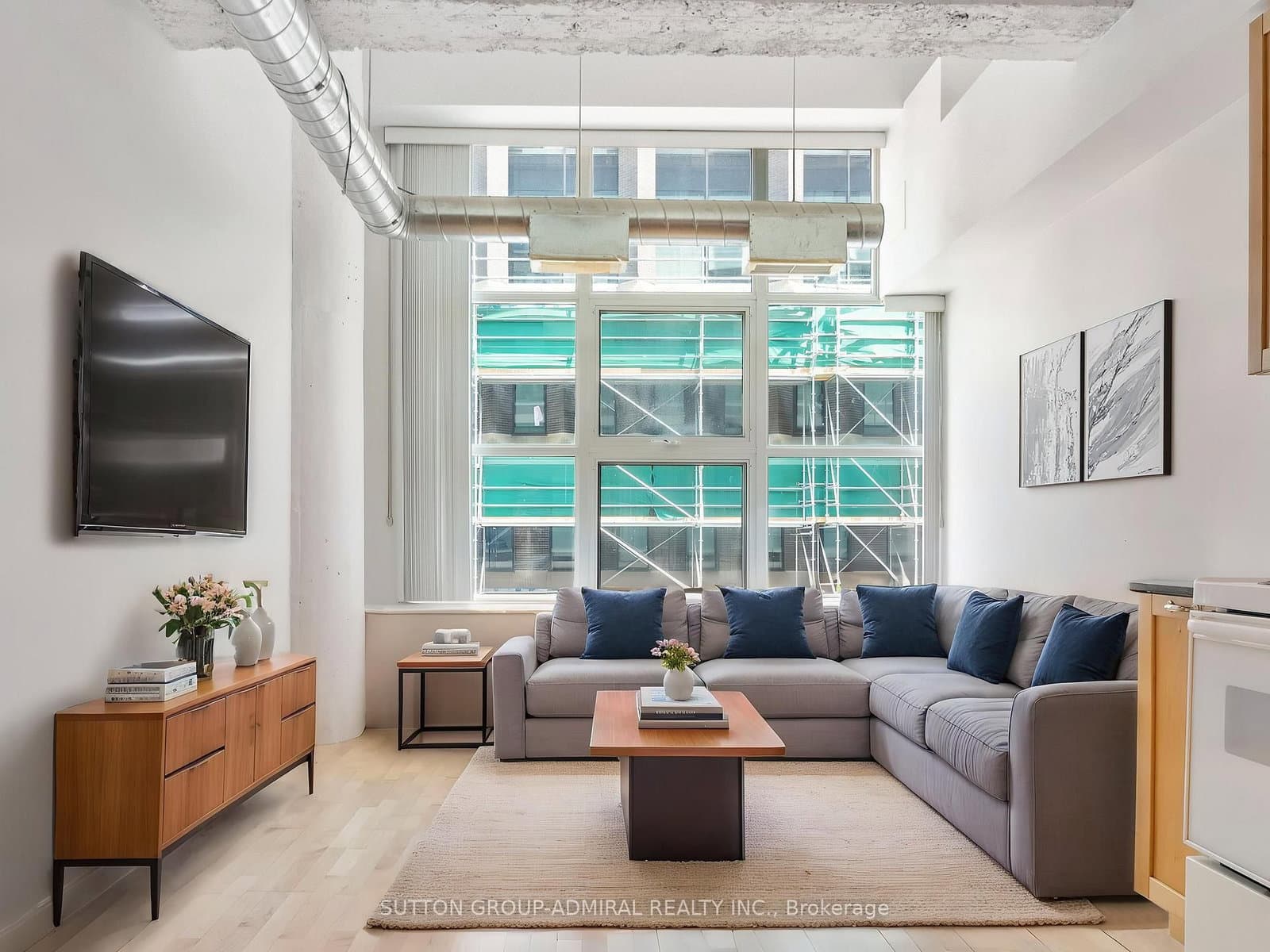 #626 - 155 Dalhousie Street
