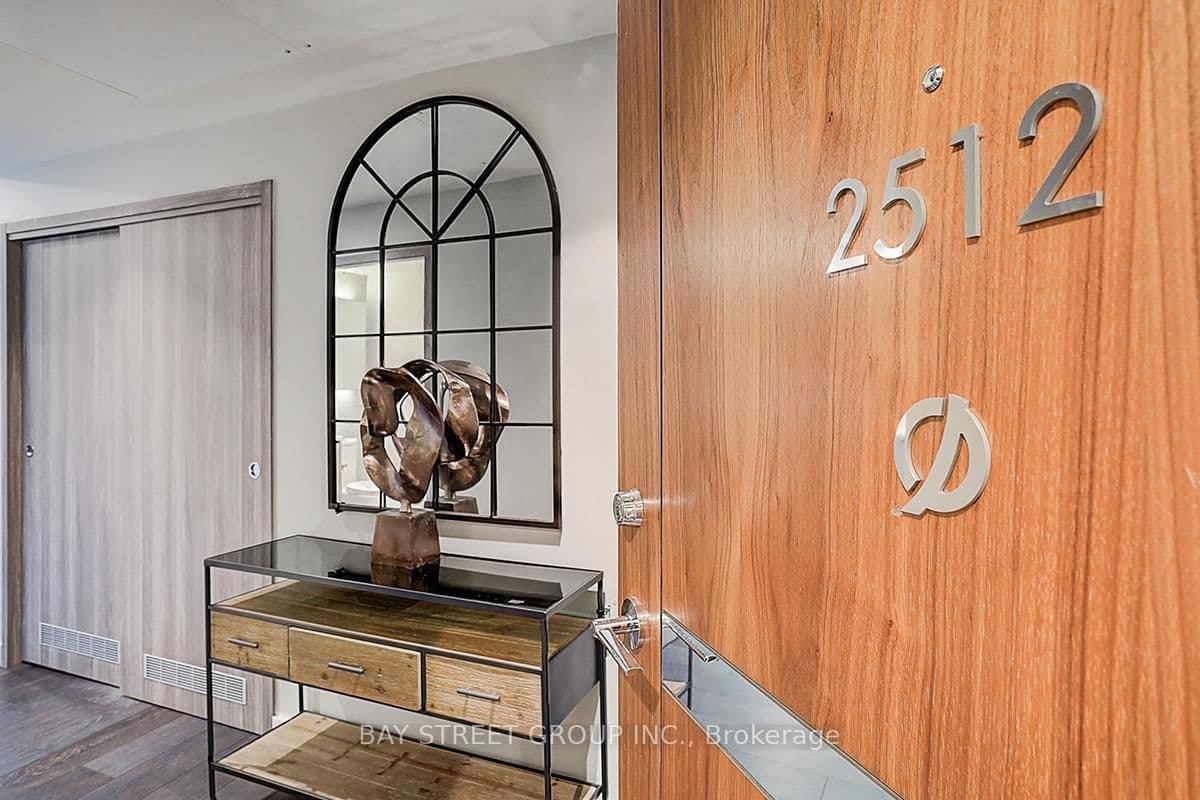 #2512 - 95 Mcmahon Drive