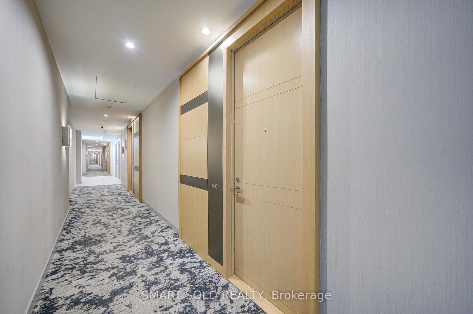 39 Queens Quay E, Unit 436