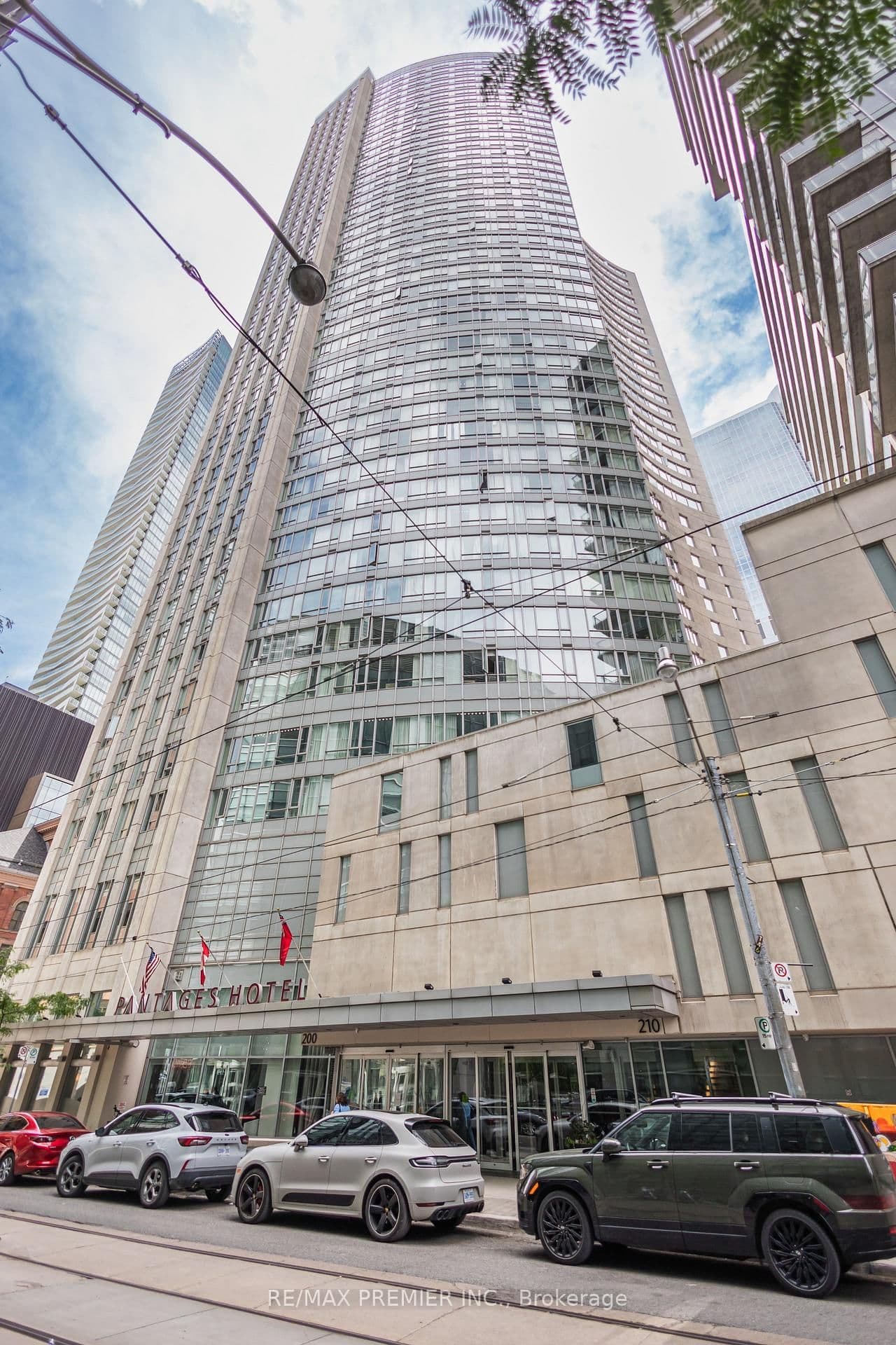 #4407 - 210 Victoria Street