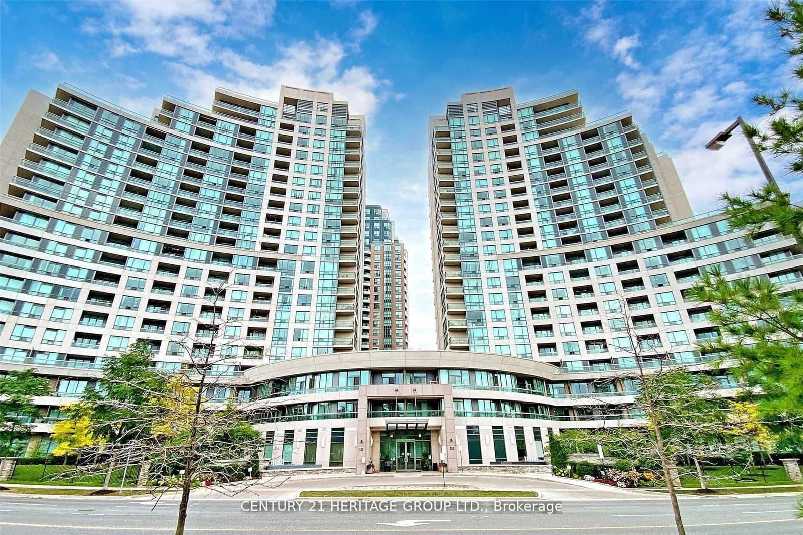 #2206 - 509 Beecroft Road