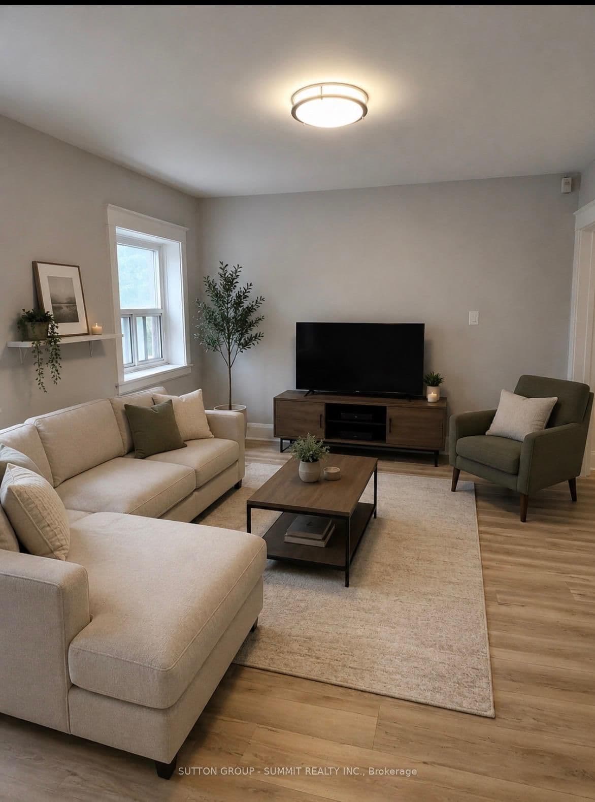 #302 - 98 VAUGHAN Road