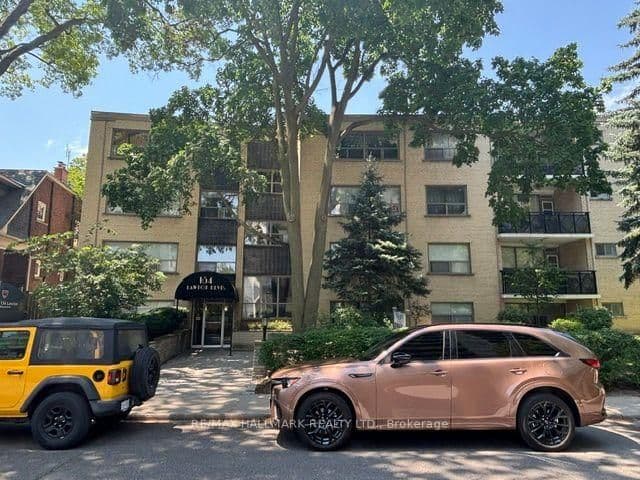 134 Lawton Boulevard, Unit 105