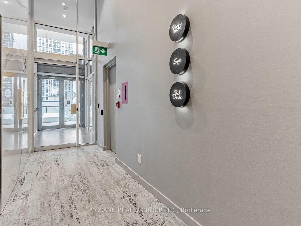 161 Roehampton Avenue, Unit 332