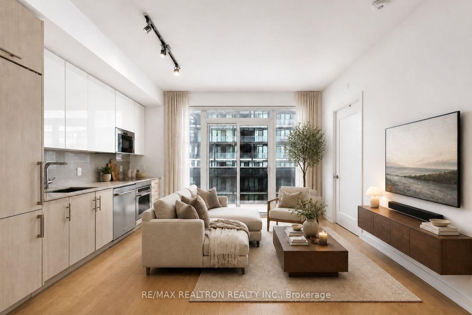 #2203 - 330 Richmond Street W