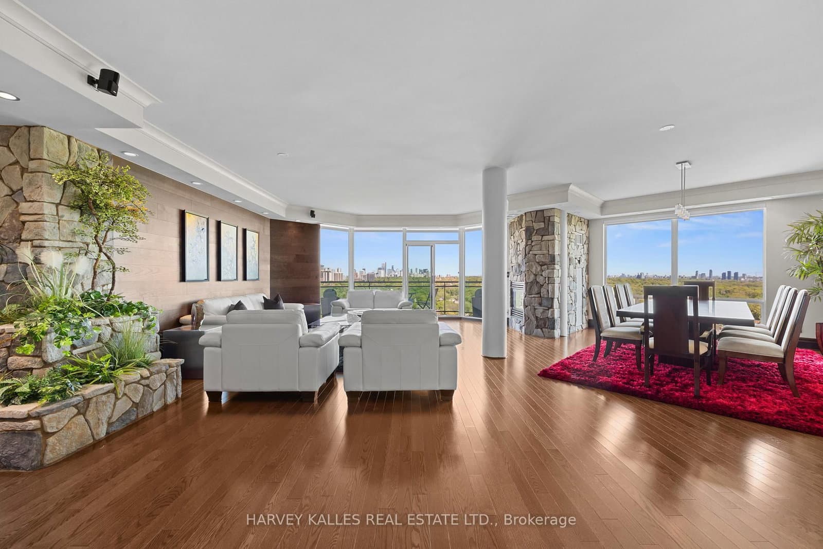 #2701 - 300 Bloor Street E