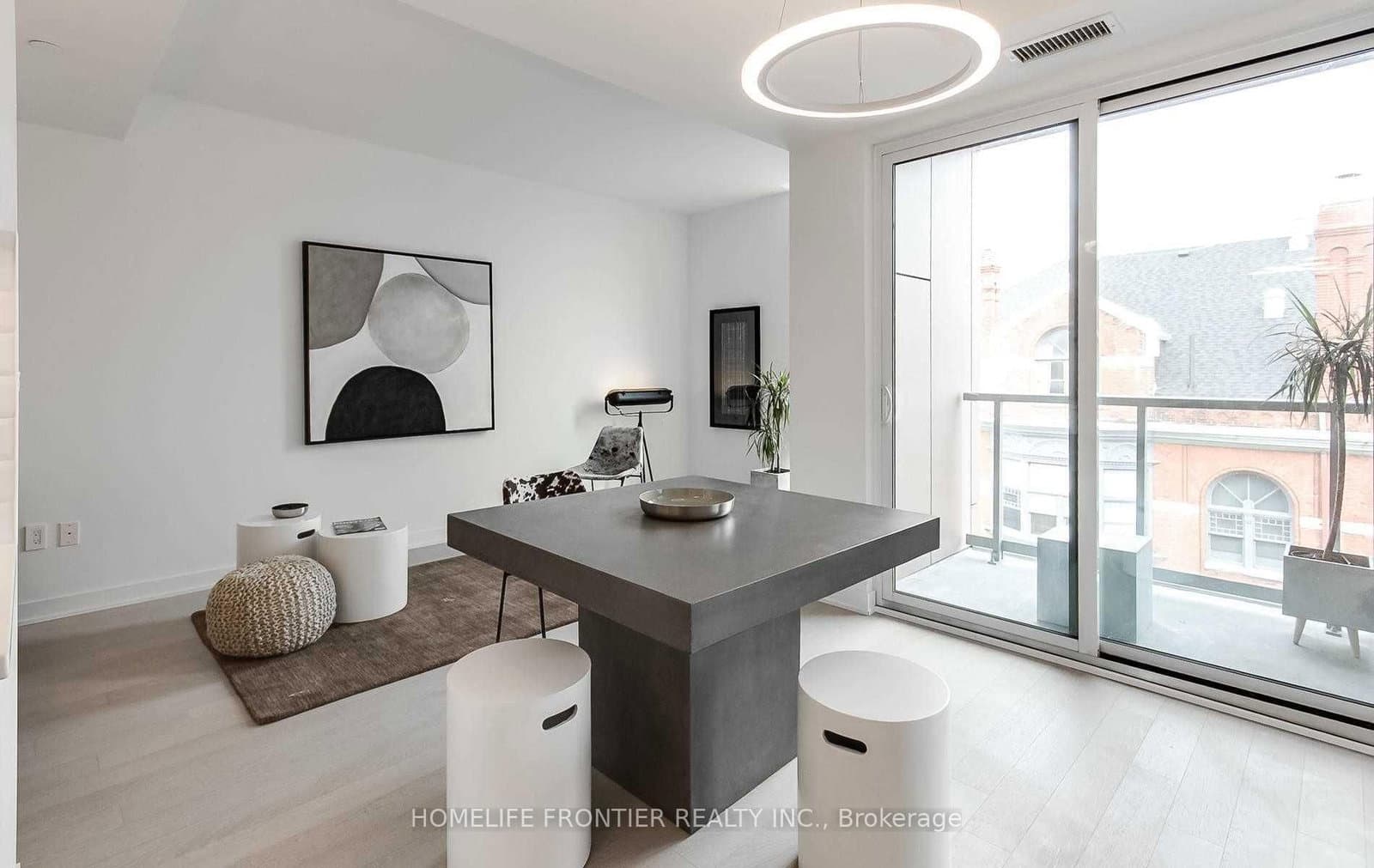 #517 - 106 Dovercourt Road
