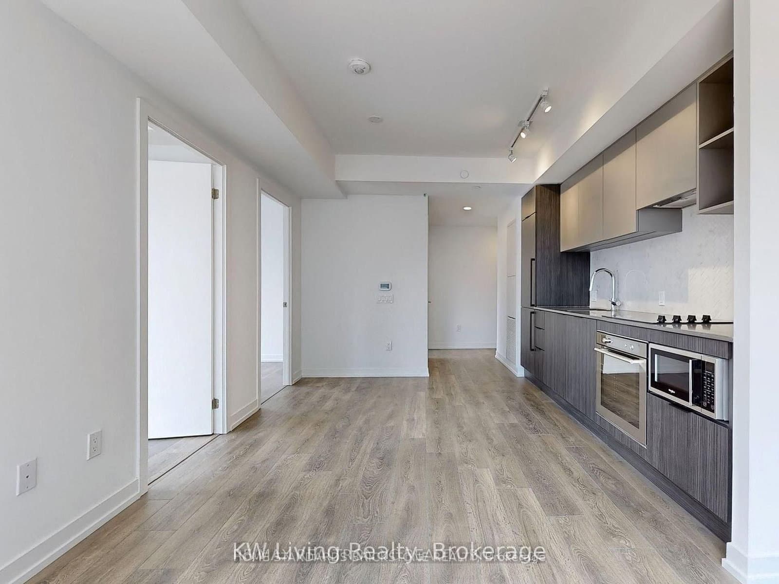#1106 - 82 Dalhousie Street