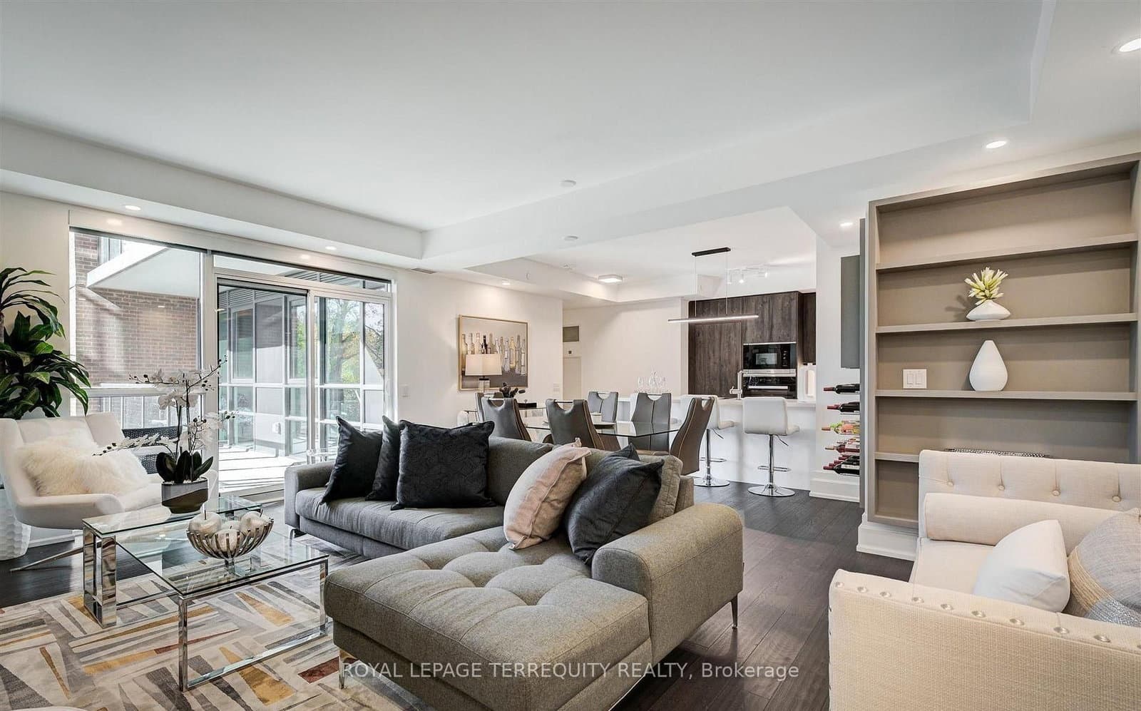 3 Southvale Drive, Unit 401
