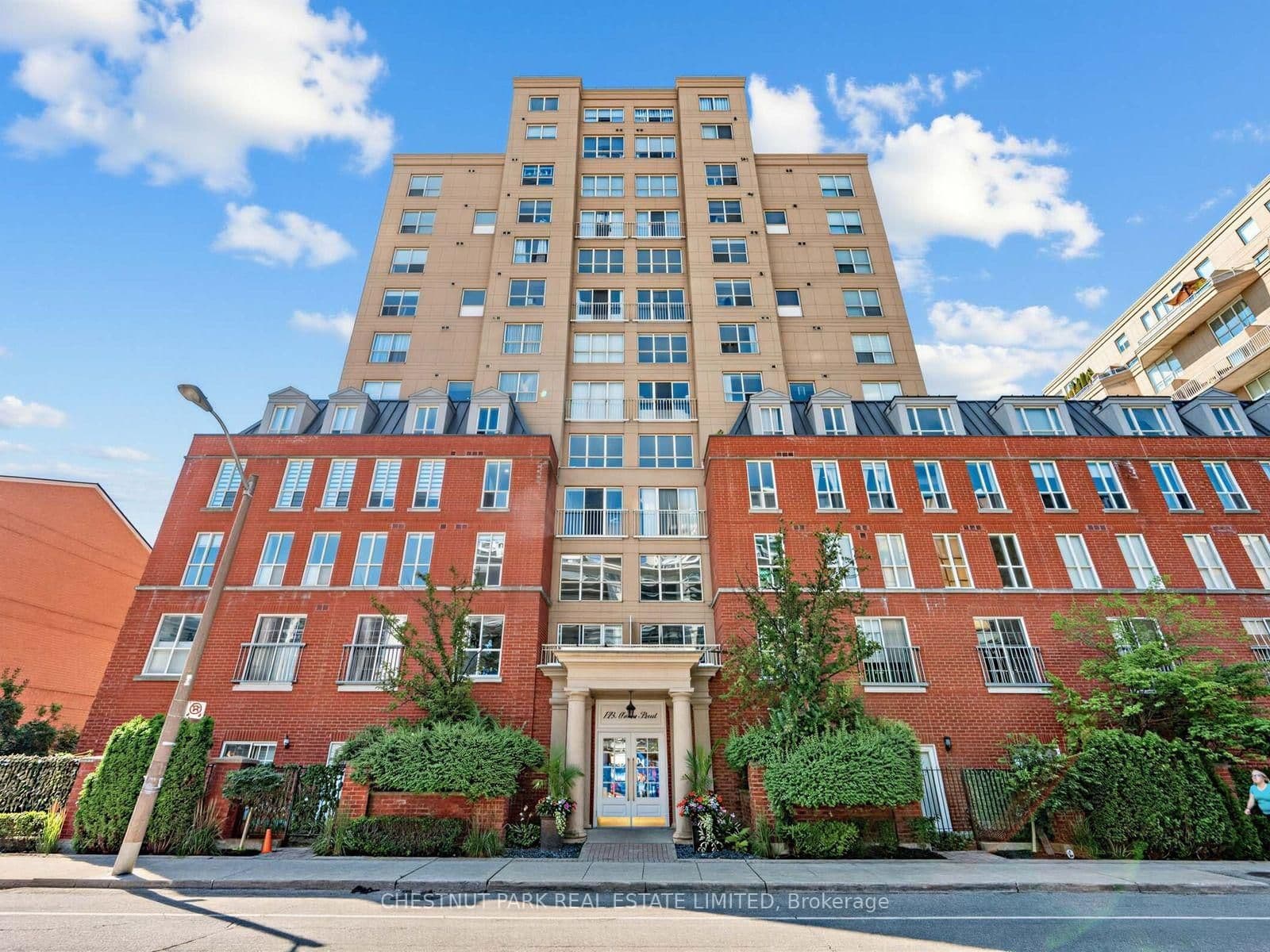 #246 - 139 Merton Street