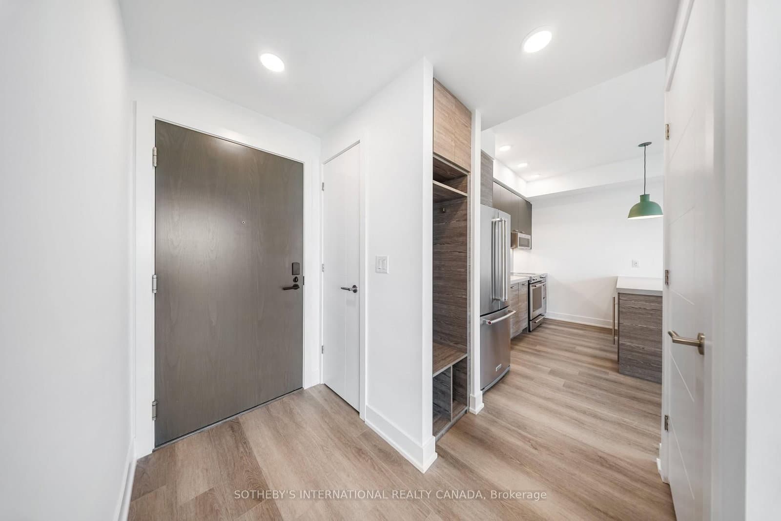 484 Spadina Avenue, Unit 709