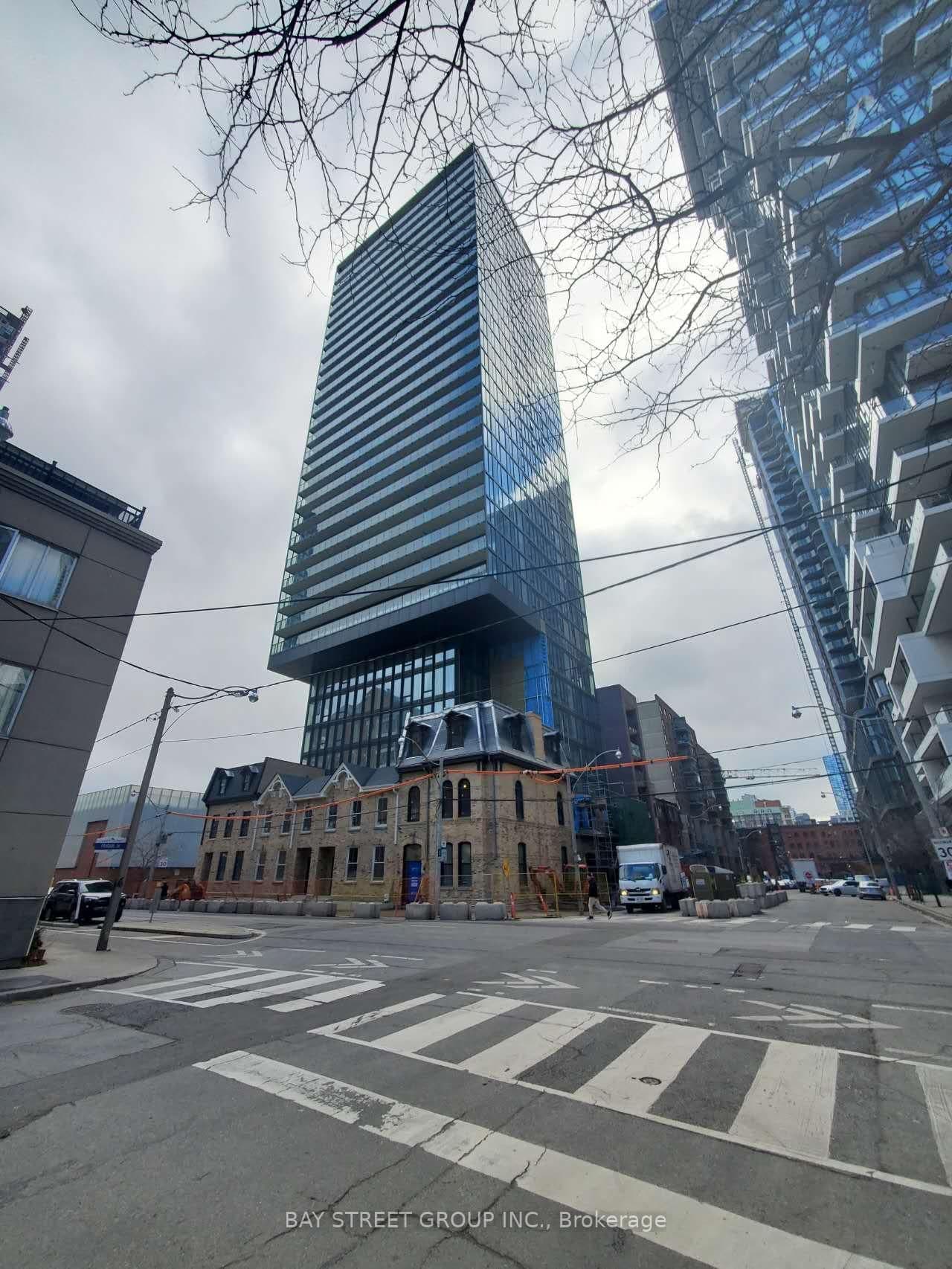47 Mutual Street, Unit 2706