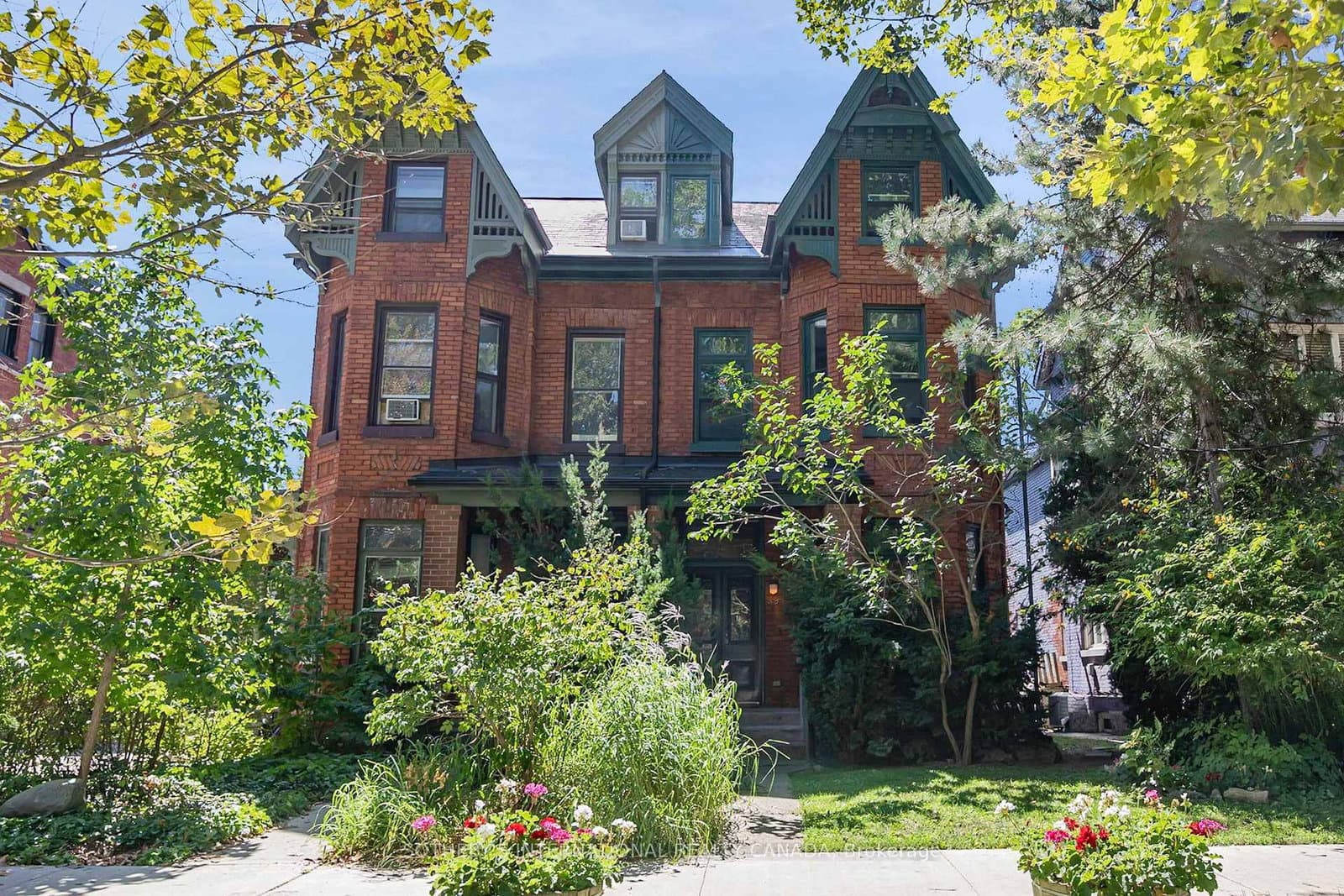 89 Willcocks Street, Unit Bsmnt