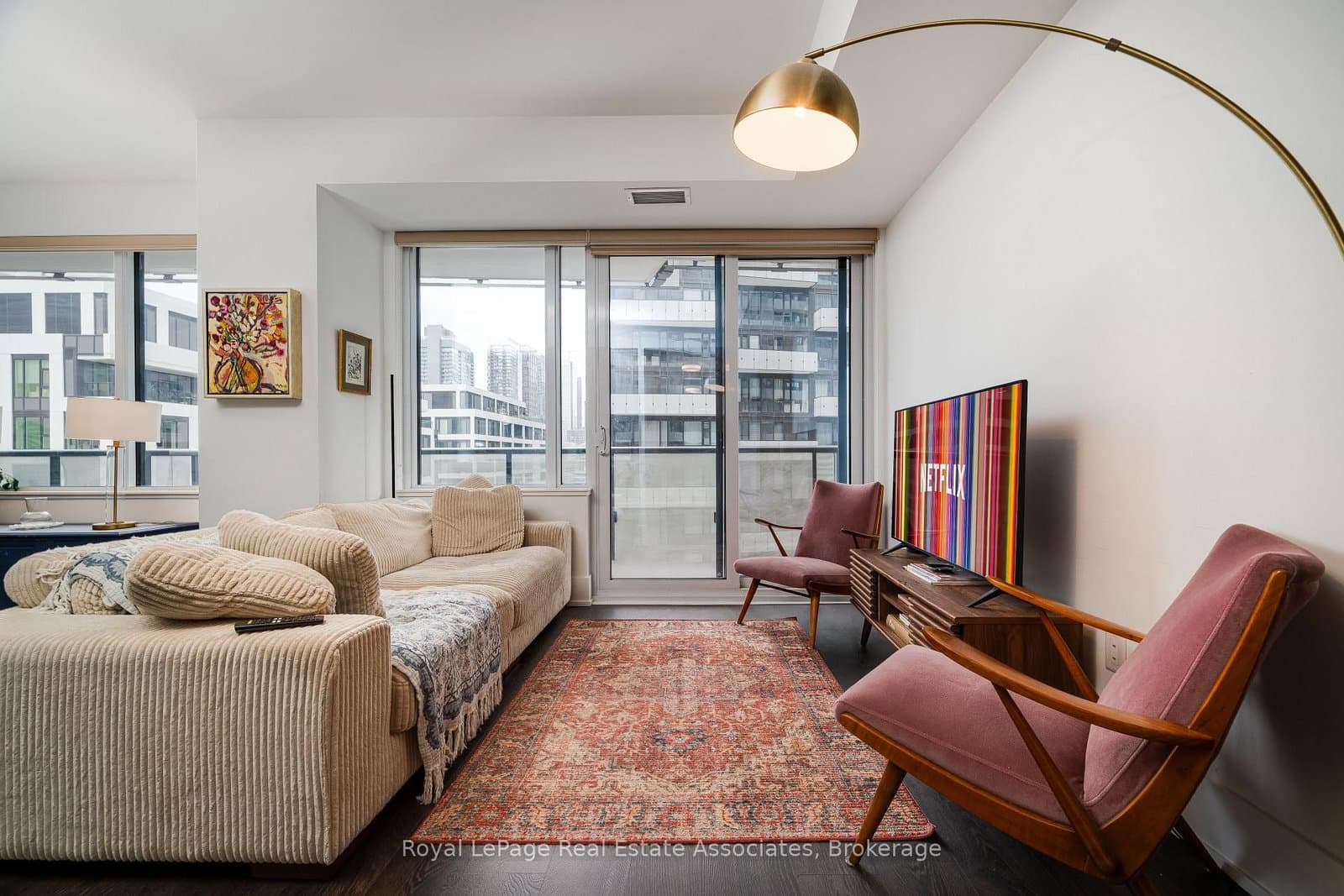 480 Front Street W, Unit 1206