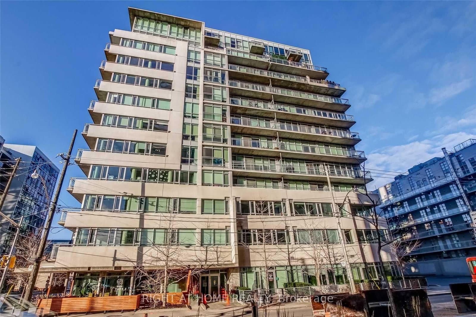 #304 - 38 Niagara Street