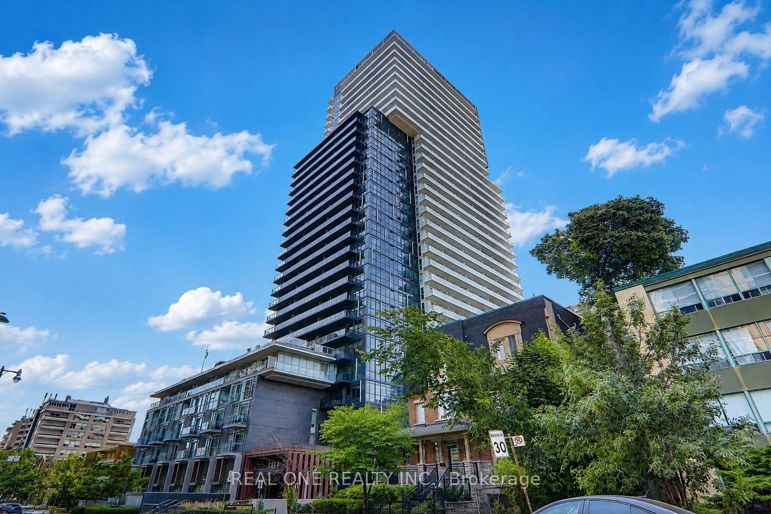 101 Erskine Avenue, Unit 0915