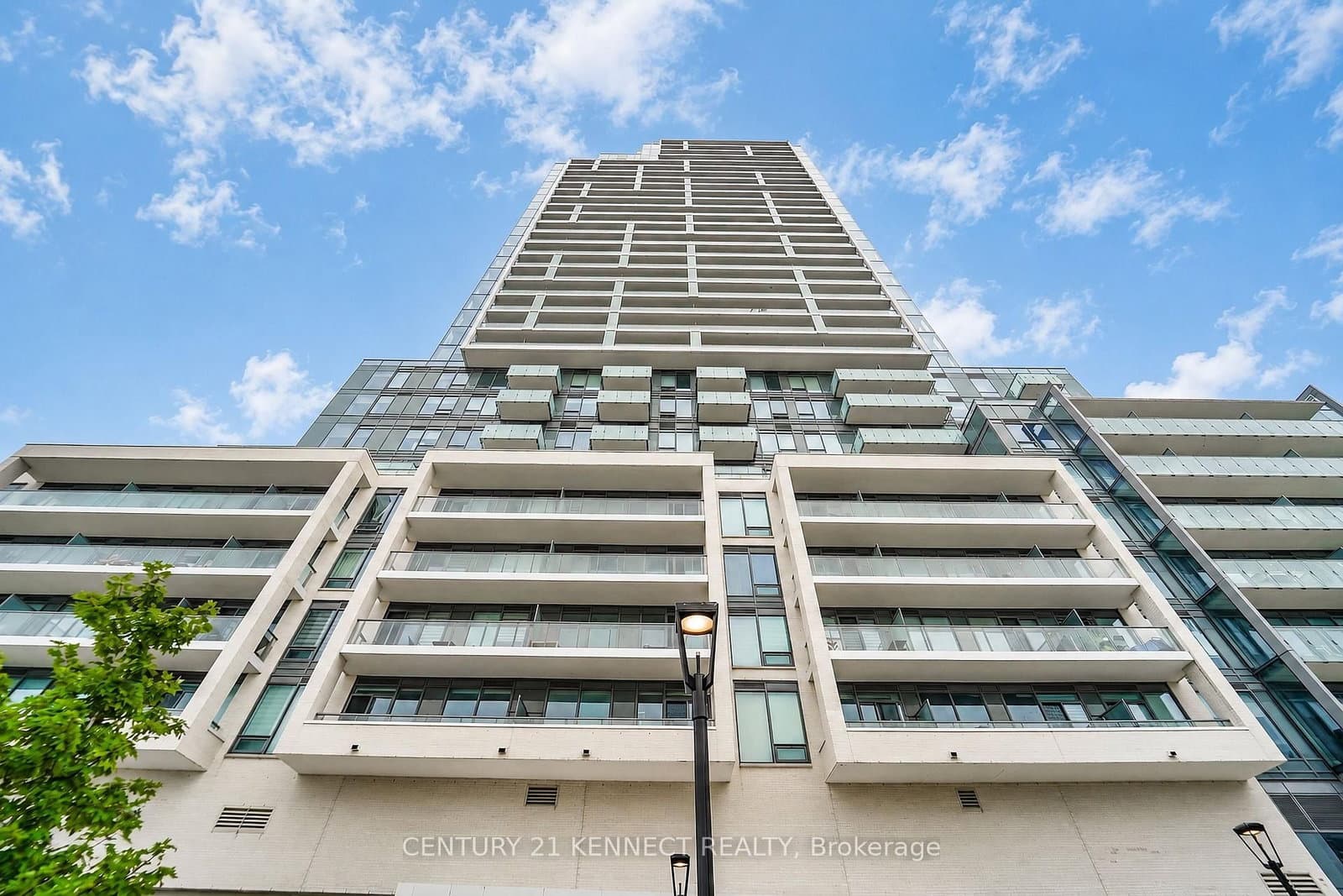 7 Golden Lion Heights, Unit 826