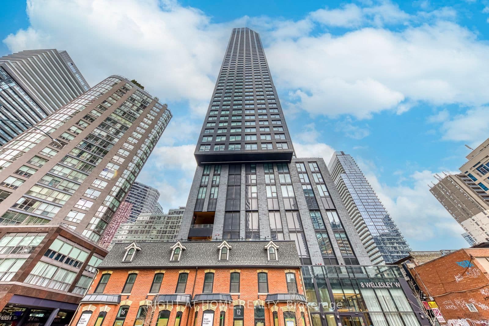 #3112 - 8 Wellesley Street W