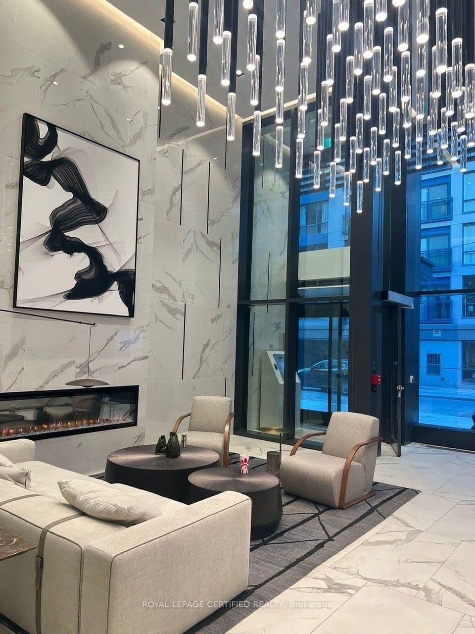 #2905 - 82 Dalhousie Street