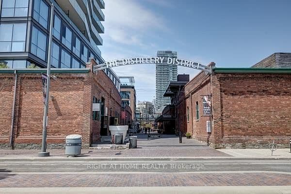 #805 - 70 Distillery Lane