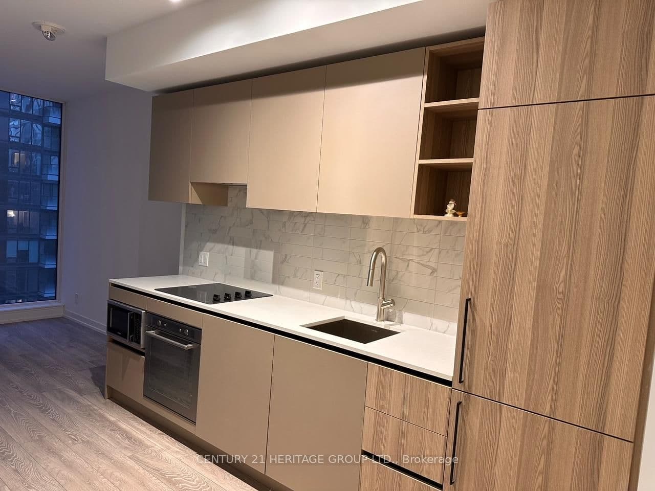 55 Mercer Street, Unit 1807