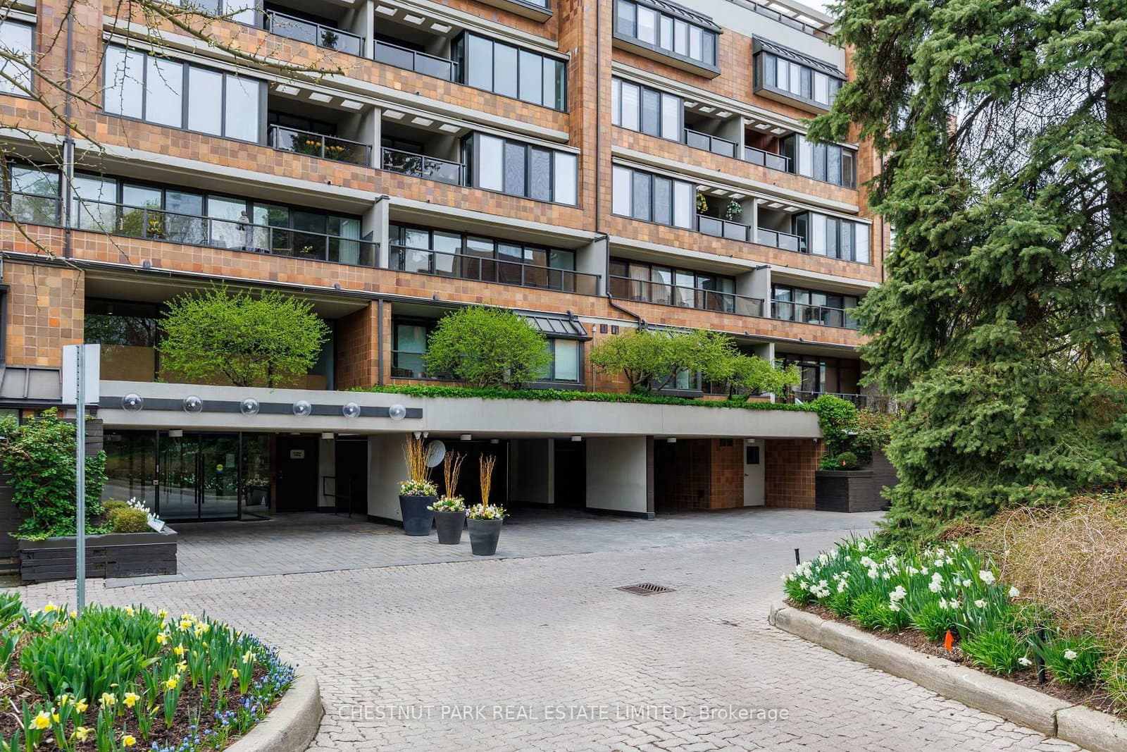 #203 - 40 Oaklands Avenue