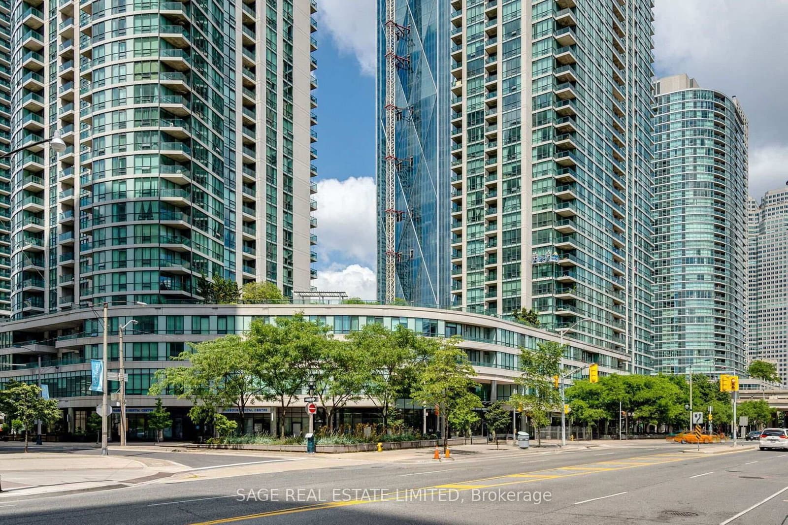 #2711 - 16 Yonge Street