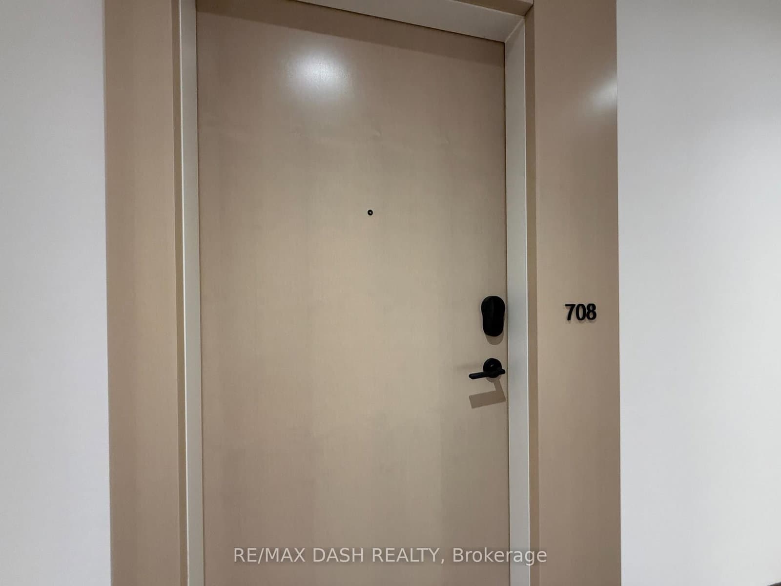 280 Dundas Street W, Unit 708