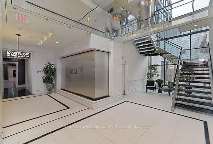 #402 - 28 Linden Street