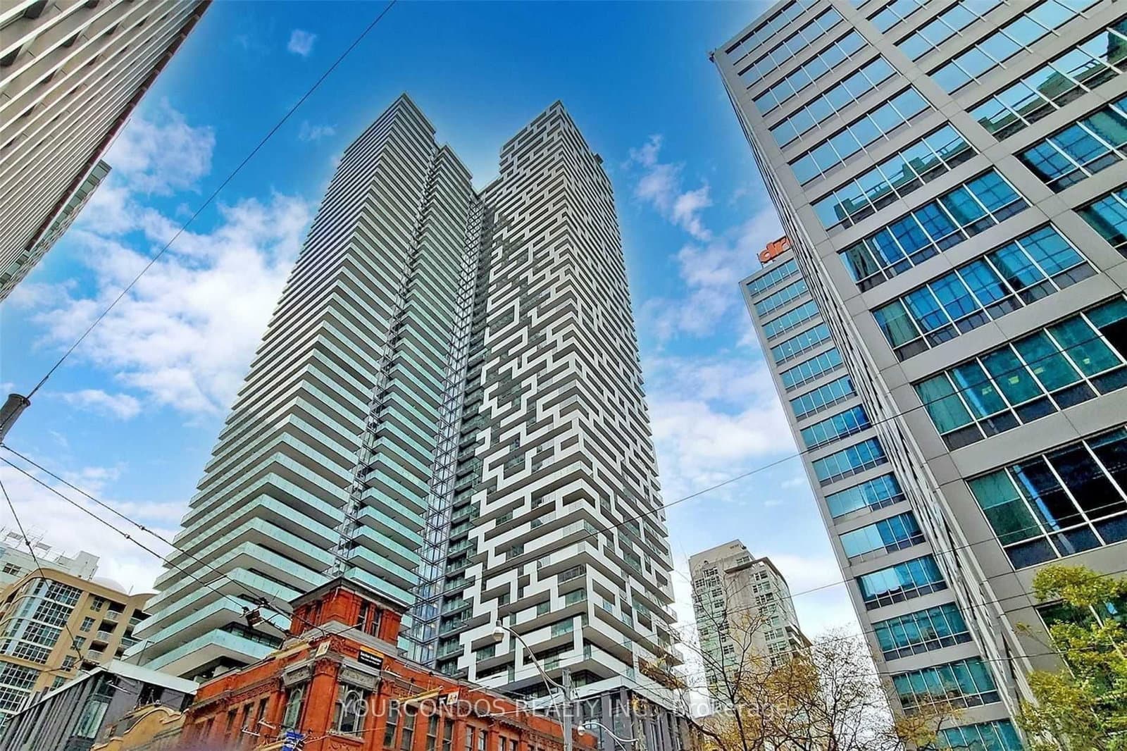 25 Richmond Street E, Unit 1114