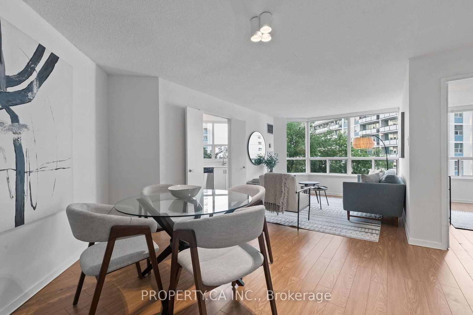 #601 - 25 Maitland Street