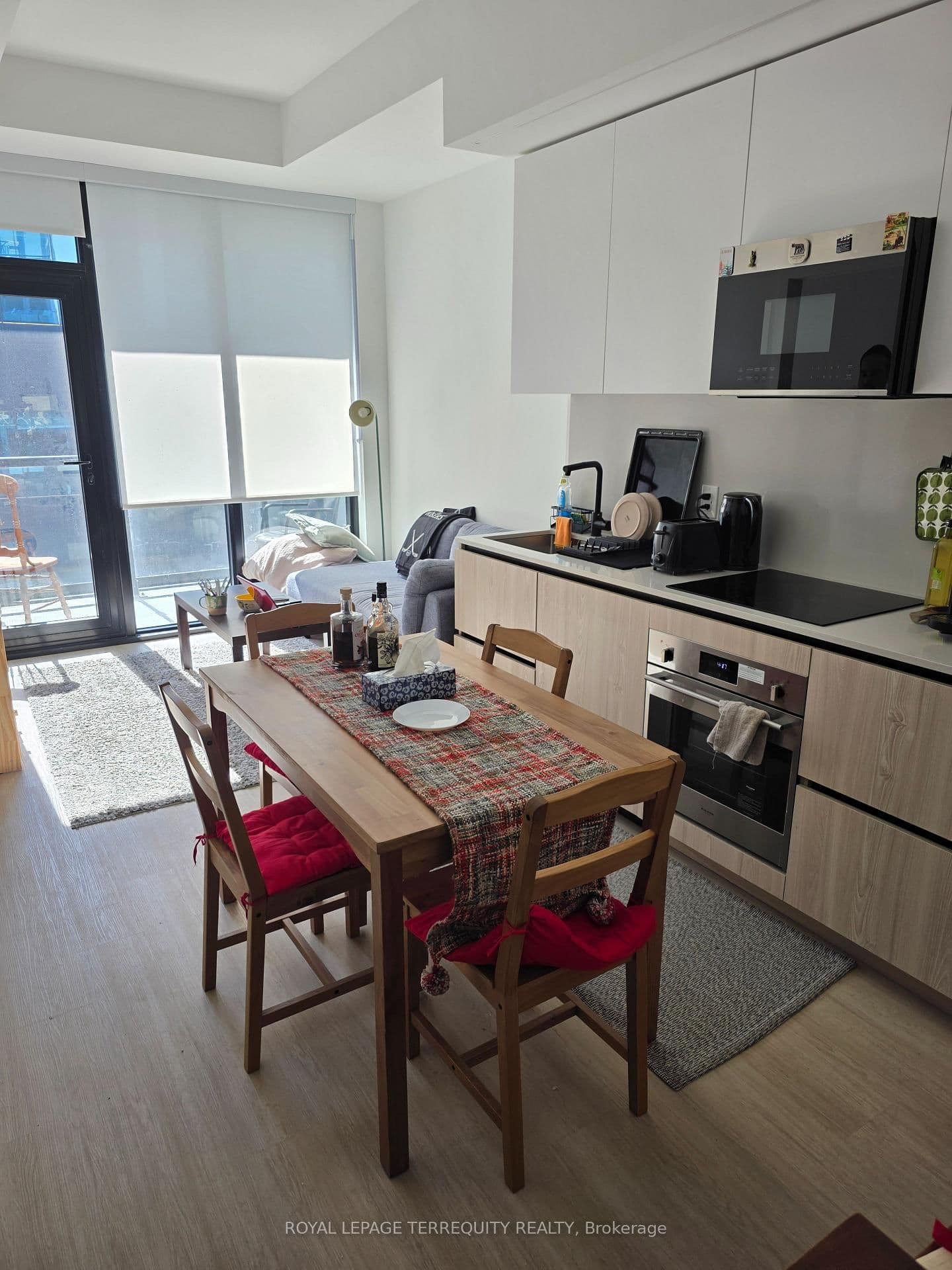699 Sheppard Avenue, Unit 709