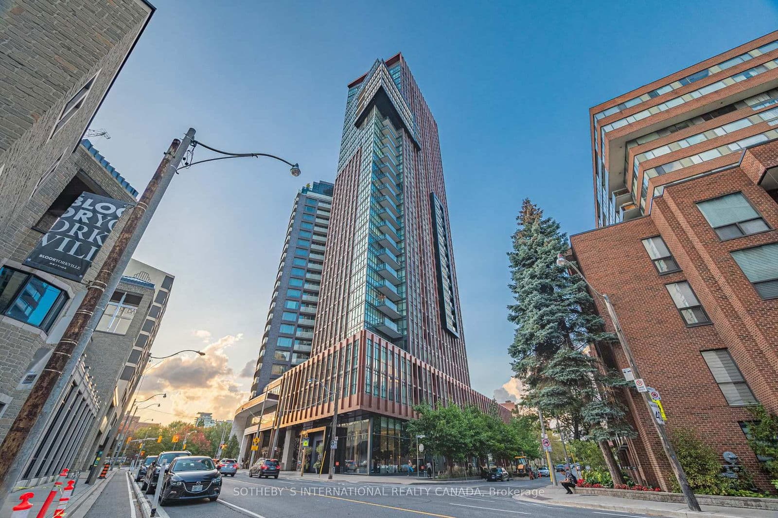 32 Davenport Road, Unit 2905