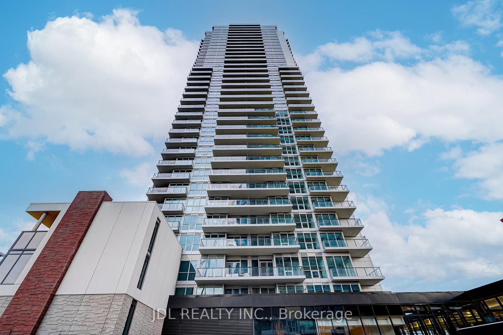95 Mcmahon Drive, Unit 3609
