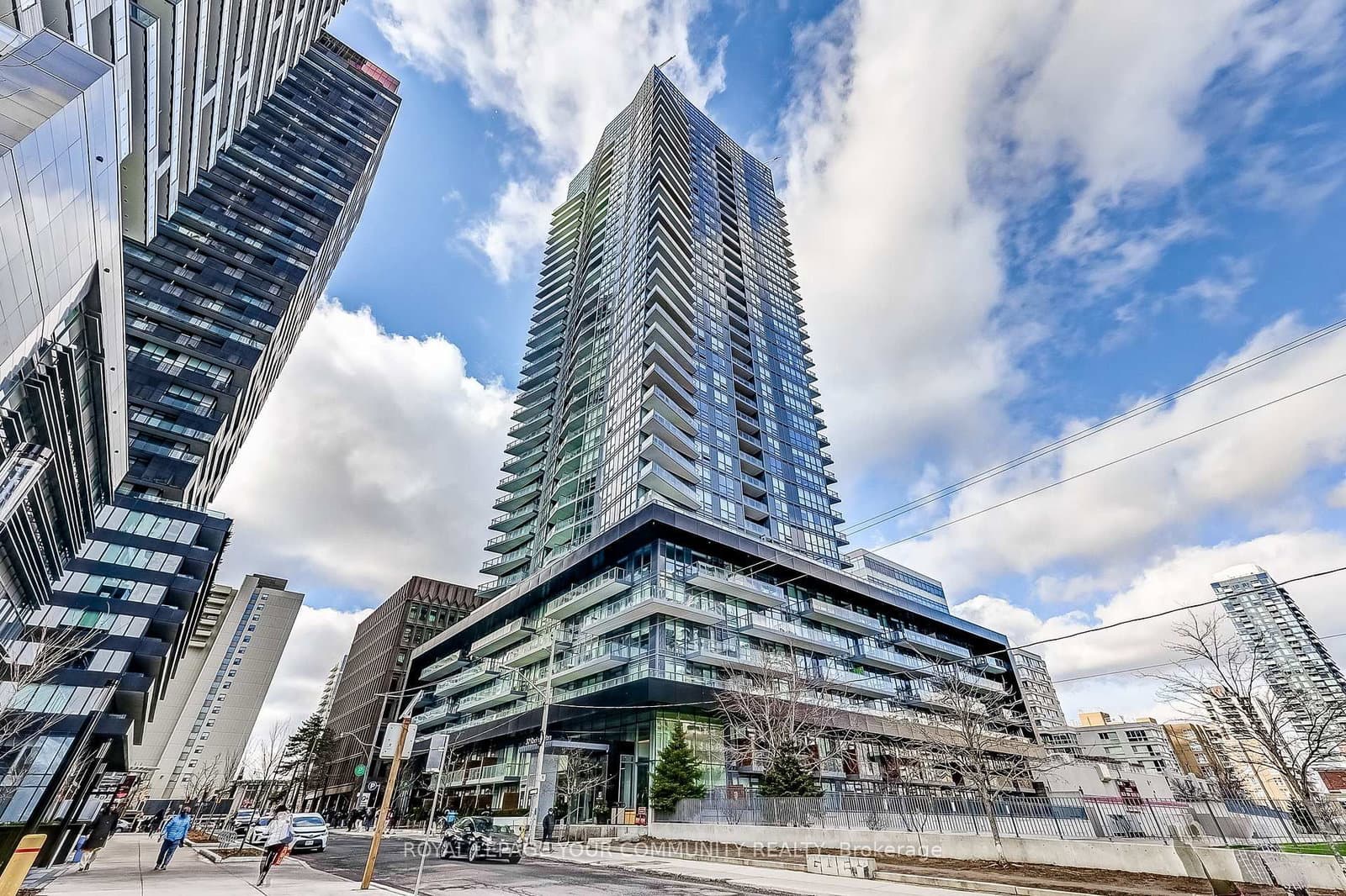 30 Roehampton Avenue, Unit 2910