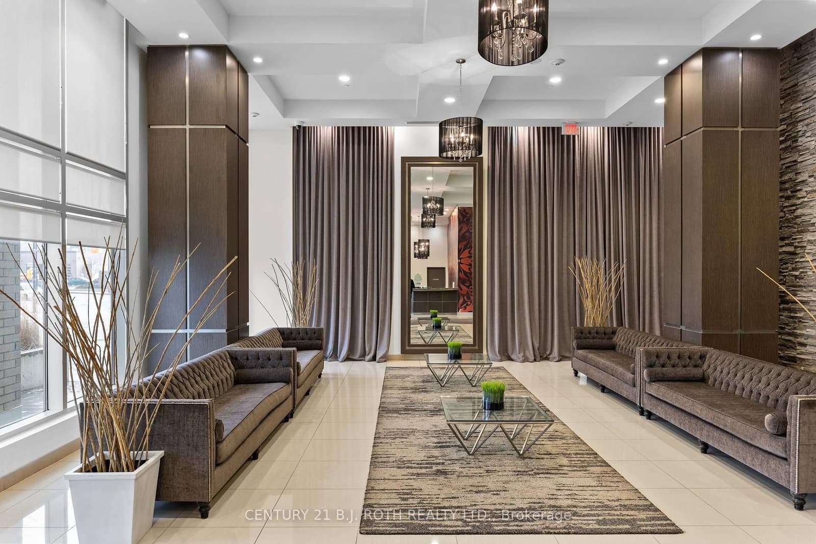 2756 OLD LESLIE Street, Unit 1002