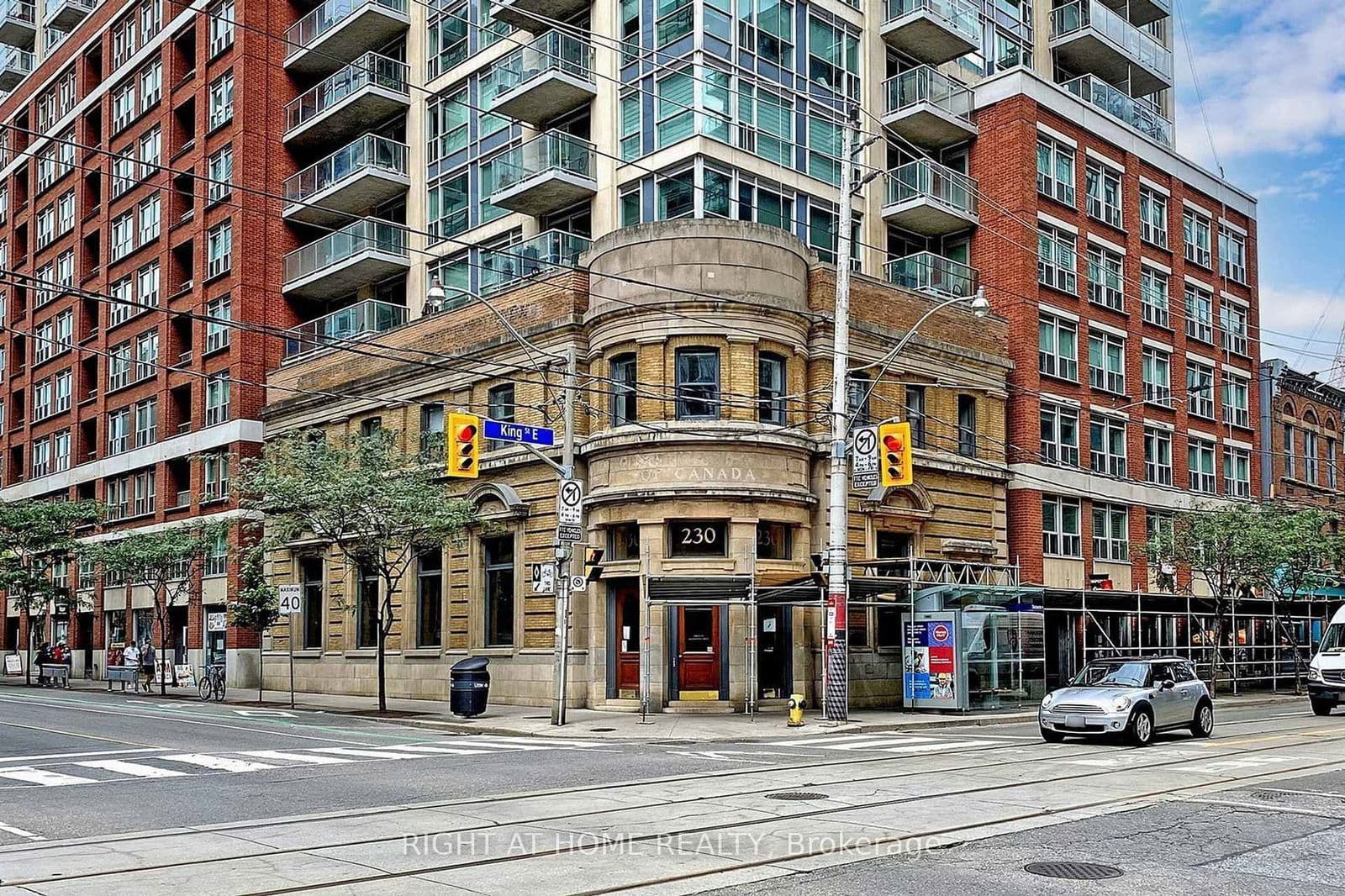 230 king Street E, Unit 1424